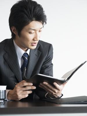 「コンフリクトチェックの徹底ガイド：法律トラブルを未然に防ぐための重要なステップ」