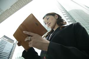 自己破産に追い込まれる事態について